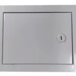 Puerta embutir para canilla de vereda