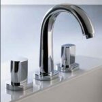 Grifería para baño marca Roca Lynn