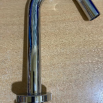 Pico cromado para lavatorio f.v