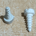 Tornillos triangular para tapa mochila fibon