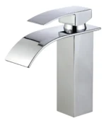 Grifería monocomando cascada para baño cromo baja