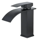 Grifería monocomando cascada para baño baja color Negro