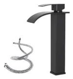 Grifería monocomando cascada para baño alto color Negro